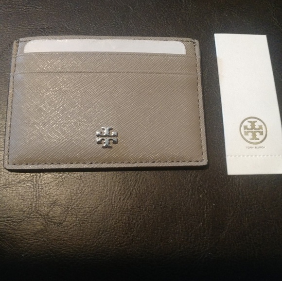 Tory Burch Accessories - NWT Tory Burch Robinson Slim Card Case